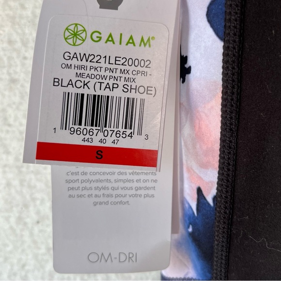 Gaiam The OM Fit Cropped Leggings women’s S in tap shoe black meadow print new - Picture 14 of 16